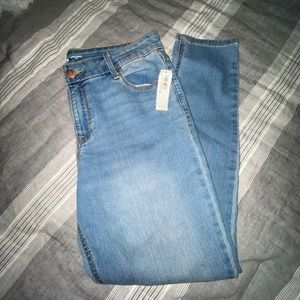 Old Navy Super Skinny Ankle Jeans